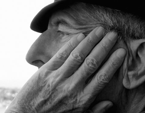 Leonard Cohen, a great Poet and Songwriter. What is he thinking about?